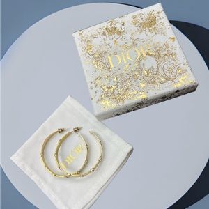DIOR J'Adior Hoop Earrings